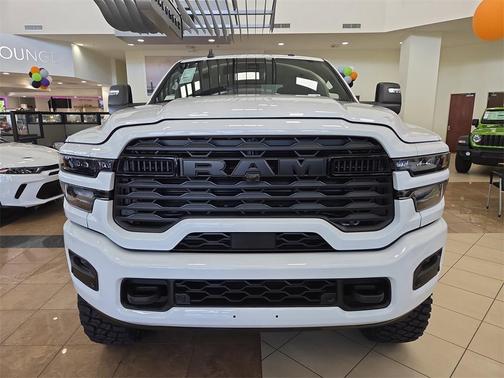 2025 RAM 2500 Big Horn Crew Cab 4x4 6'4' Box