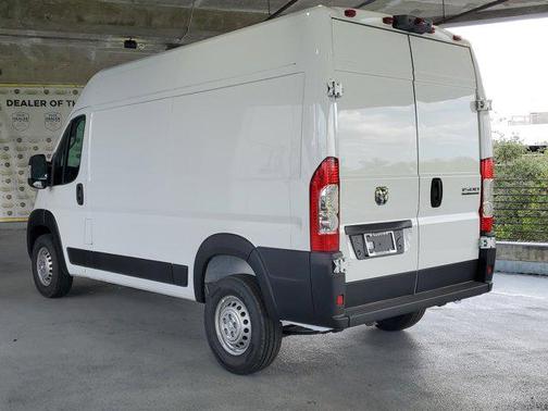 Bright White Clearcoat 2026 RAM ProMaster 1500 Base