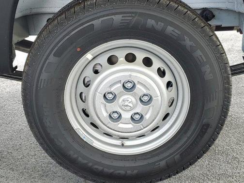 Bright White Clearcoat 2026 RAM ProMaster 1500 Base