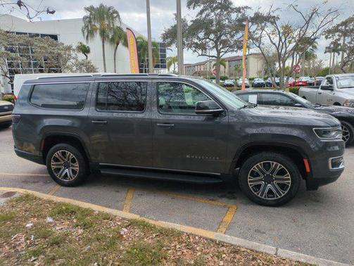 2024 Jeep Wagoneer L Series II 4x4