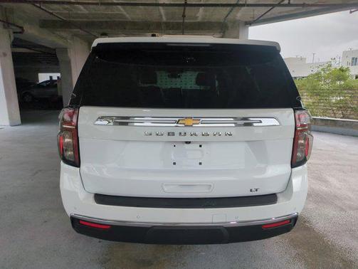 Summit White 2024 Chevrolet Suburban LT