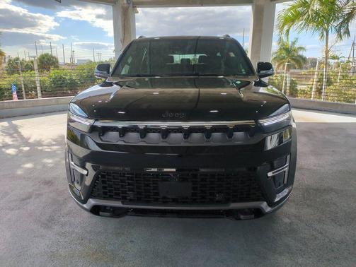 2026 Jeep Grand Wagoneer L Limited Reserve 4x4