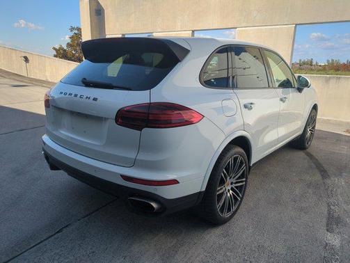 2018 Porsche Cayenne Cayenne