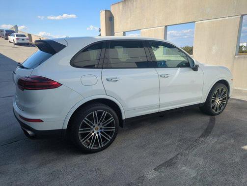 2018 Porsche Cayenne Cayenne