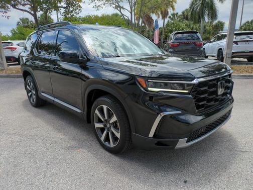2023 Honda Pilot AWD Elite