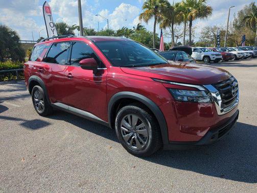 2024 Nissan Pathfinder SV FWD
