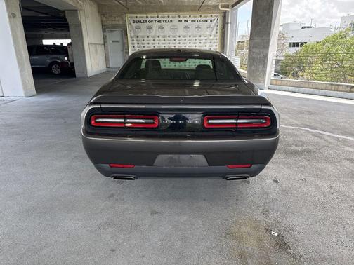 Granite Pearlcoat 2019 Dodge Challenger SXT