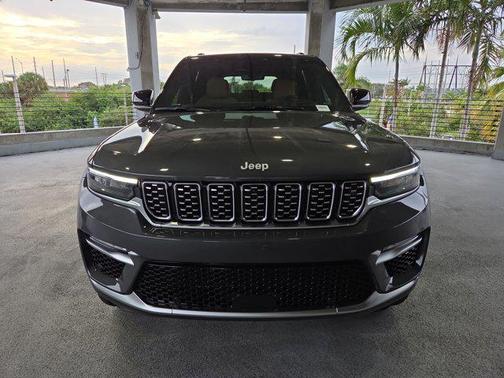 2025 Jeep Grand Cherokee Summit