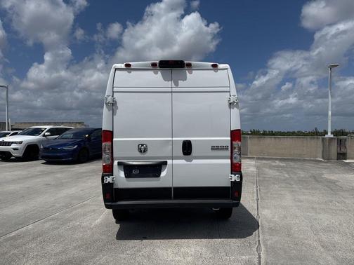 Bright White Clearcoat 2024 RAM ProMaster 2500 Tradesman