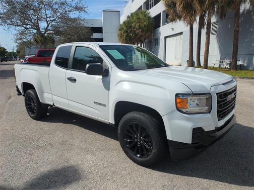 2022 GMC Canyon Elevation Standard