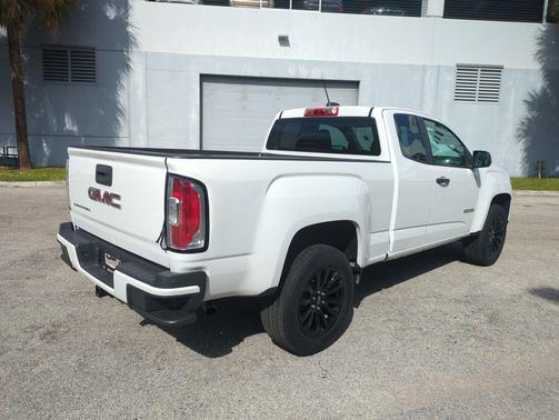 2022 GMC Canyon Elevation Standard