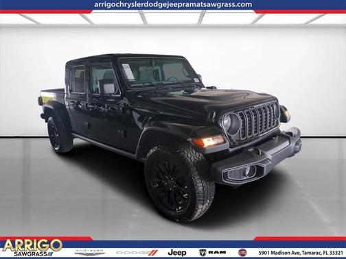 2025 Jeep Gladiator Nighthawk