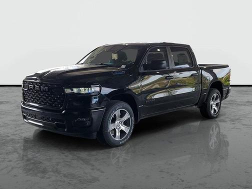 Diamond Black Crystal Pearlcoat 2026 RAM 1500 Express