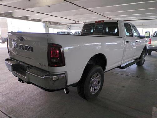 2025 RAM 2500 Tradesman Crew Cab 4x4 8' Box