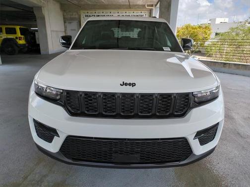 2025 Jeep Grand Cherokee Limited X