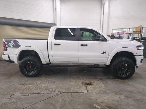 Bright White Clearcoat 2026 RAM 1500 Big Horn/Lone Star