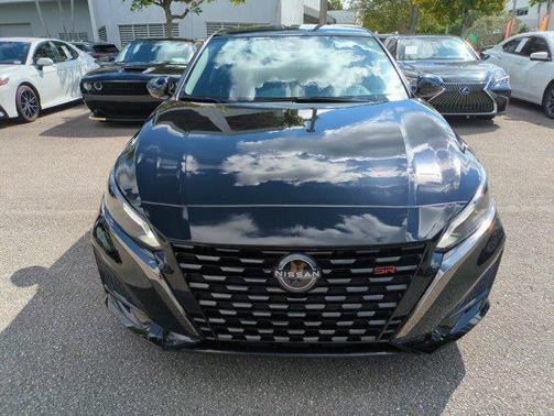 2023 Nissan Altima SR FWD