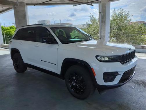 2025 Jeep Grand Cherokee Altitude