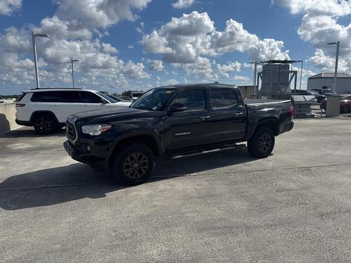 2022 Toyota Tacoma SR5