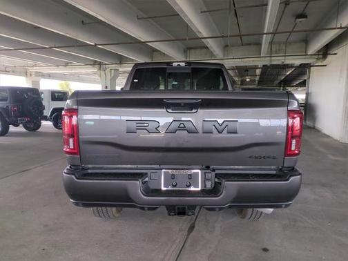 2025 RAM 2500 Big Horn Crew Cab 4x4 6'4' Box
