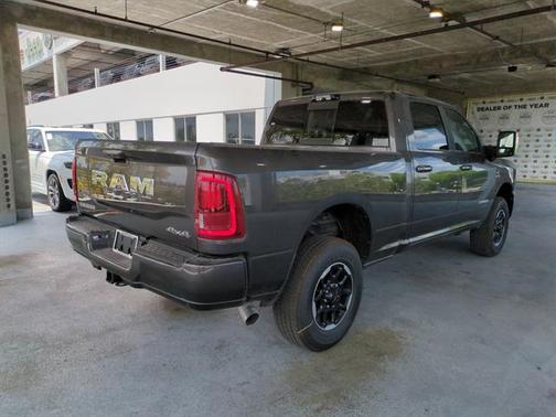 2025 RAM 2500 Laramie Crew Cab 4x4 6'4' Box