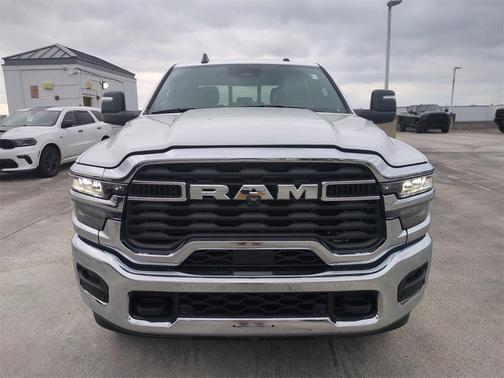 2026 RAM 2500 Tradesman Crew Cab 4x4 8' Box