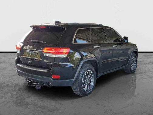 Diamond Black Crystal Pearlcoat 2018 Jeep Grand Cherokee Limited