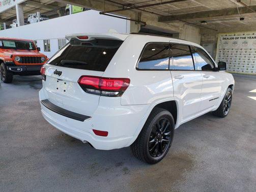 2021 Jeep Grand Cherokee Laredo