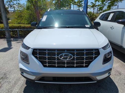 2022 Hyundai VENUE Limited