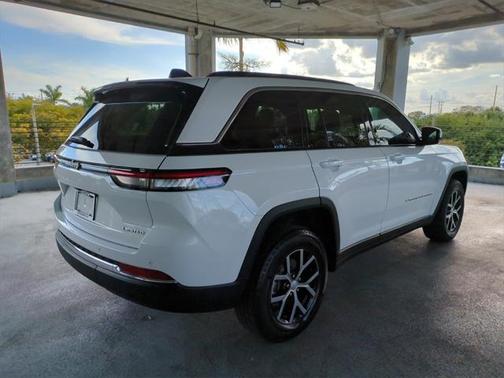 2025 Jeep Grand Cherokee Limited X