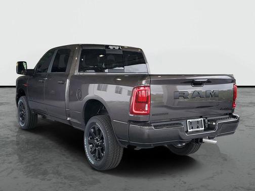 Granite Crystal Metallic Clearcoat 2026 RAM 2500 Big Horn Crew Cab 4x4 6'4' Box