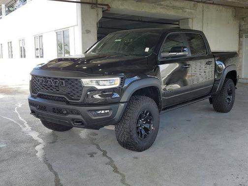 Diamond Black Crystal Pearlcoat 2026 RAM 1500 RHO Crew Cab 4x4 5'7' Box