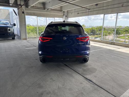 2022 Alfa Romeo Stelvio Sprint