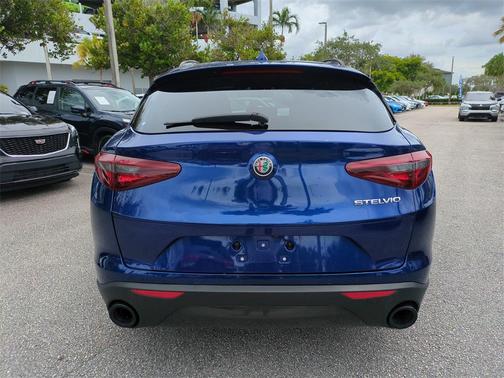 2022 Alfa Romeo Stelvio Sprint