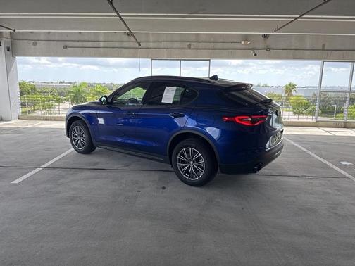 2022 Alfa Romeo Stelvio Sprint