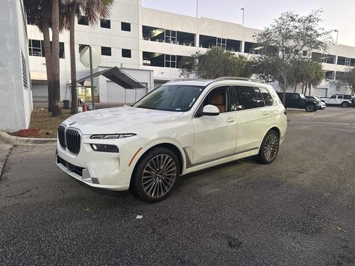 2023 BMW X7 xDrive40i