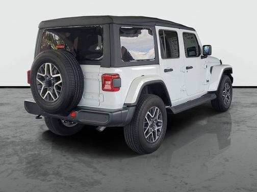 Bright White Clearcoat 2025 Jeep Wrangler 4-Door Sahara 4x4