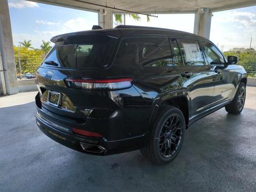 2025 Jeep Grand Cherokee L Summit Reserve