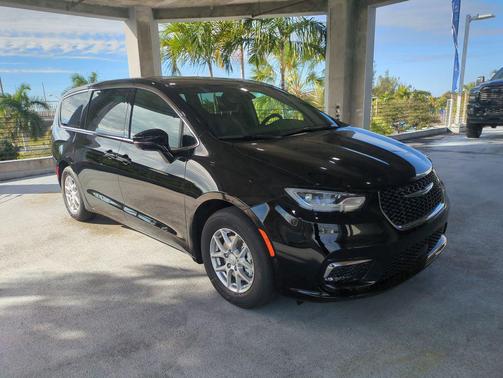 2026 Chrysler Pacifica L