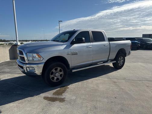 2018 RAM 2500 Big Horn Crew Cab 4x4 6'4' Box