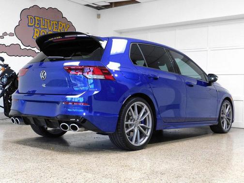 2024 Volkswagen Golf R 2.0T Manual