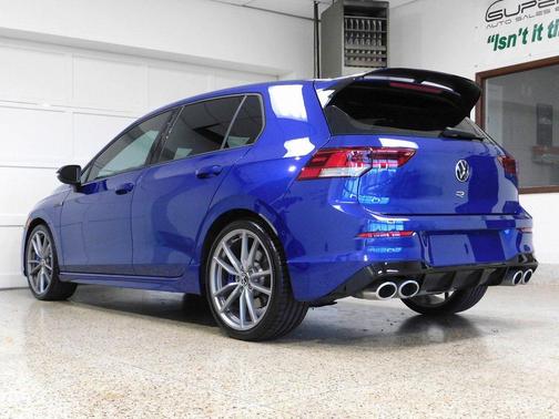 2024 Volkswagen Golf R 2.0T Manual