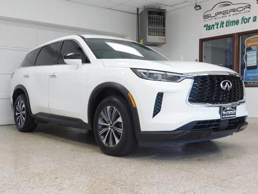 2023 INFINITI QX60 Pure