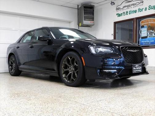 2017 Chrysler 300 S