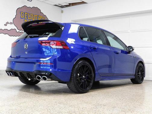 2024 Volkswagen Golf R 2.0T Manual