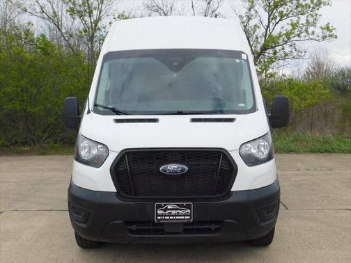 2022 Ford Transit-250 Base