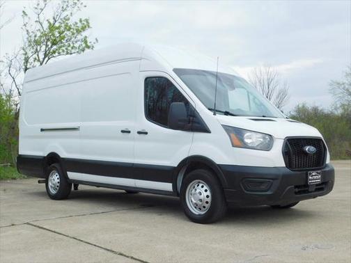 2022 Ford Transit-250 Base