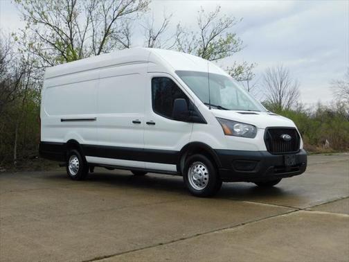 2022 Ford Transit-250 Base
