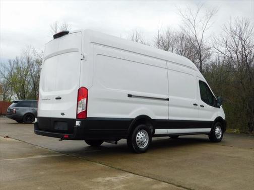 2022 Ford Transit-250 Base