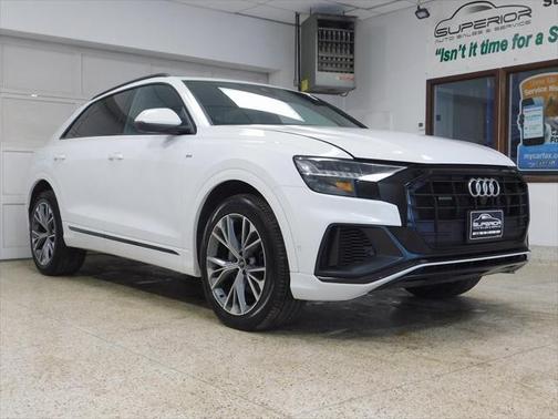 2023 Audi Q8 55 Premium Plus
